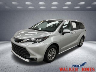 2024 Toyota Sienna XLE