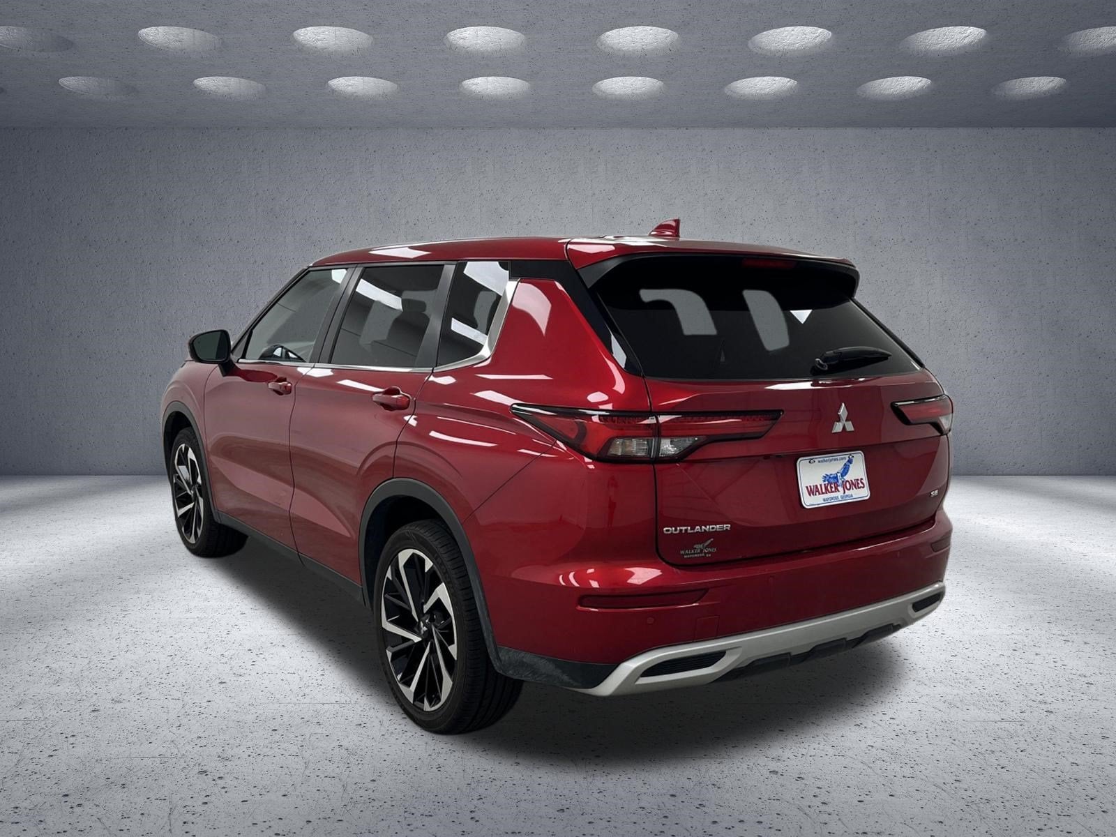 2024 Mitsubishi Outlander SE