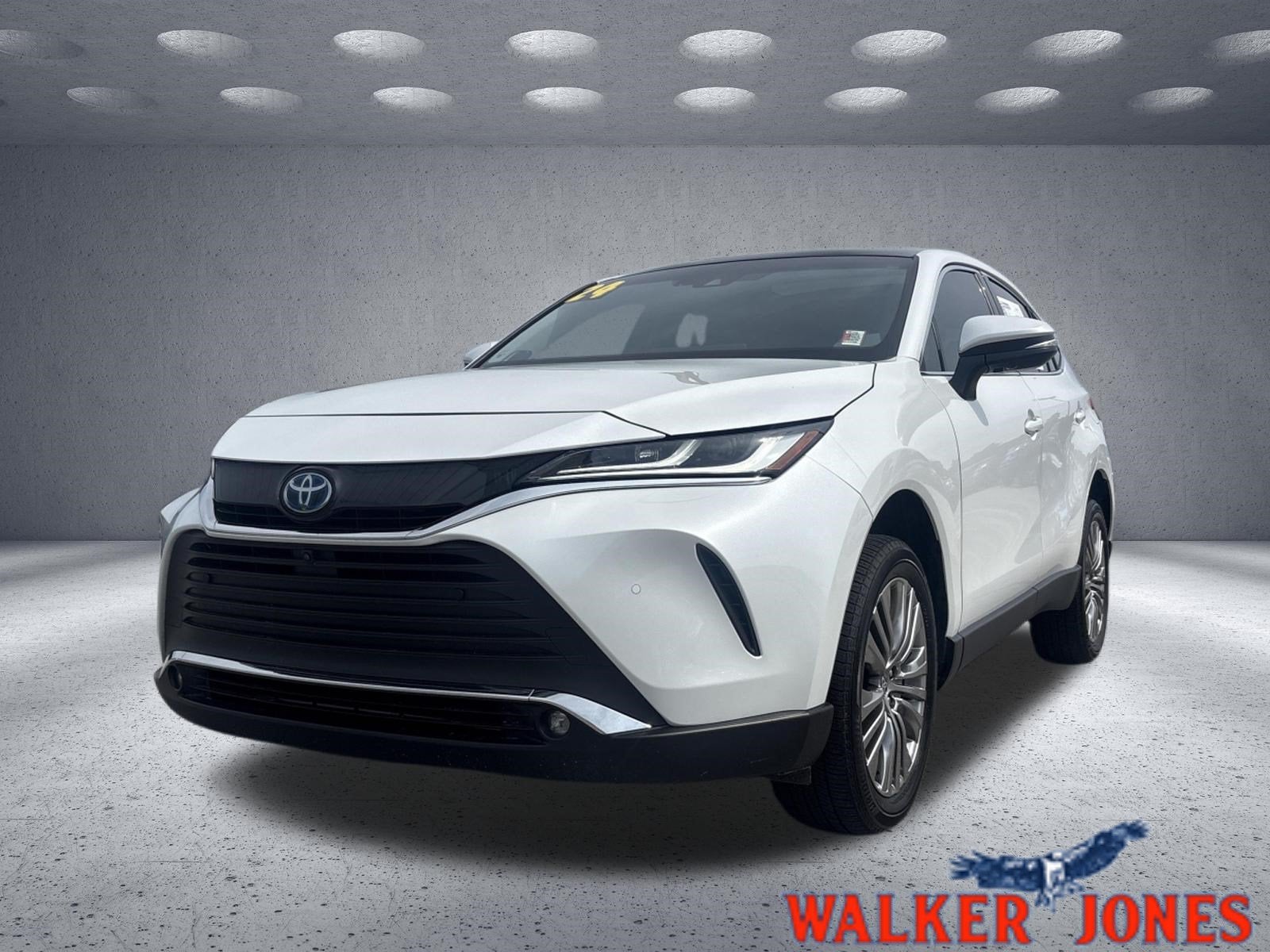 2024 Toyota Venza LE