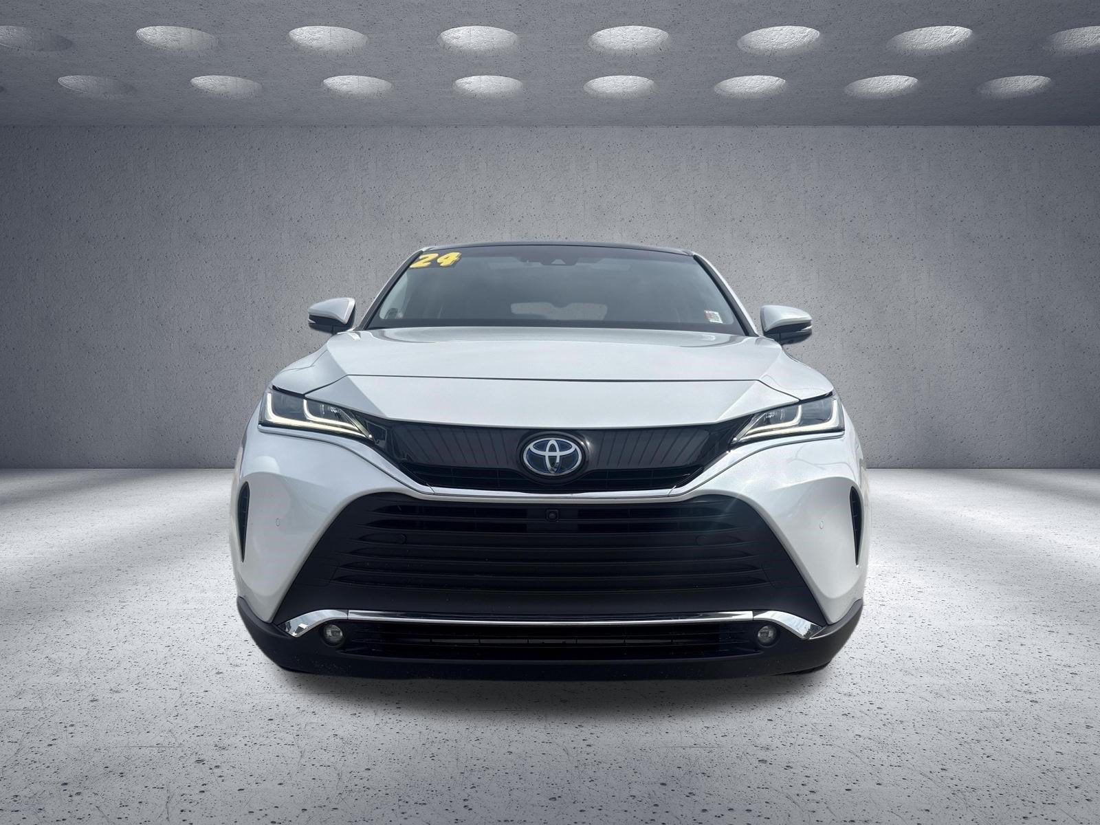 2024 Toyota Venza LE