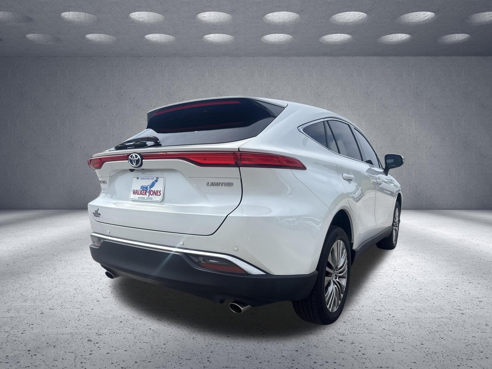 2024 Toyota Venza LE