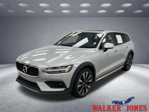 2020 Volvo V60 Cross Country Base