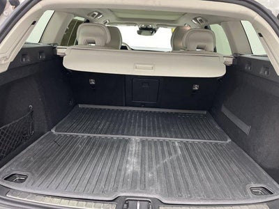 2020 Volvo V60 Cross Country Base
