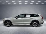 2020 Volvo V60 Cross Country Base