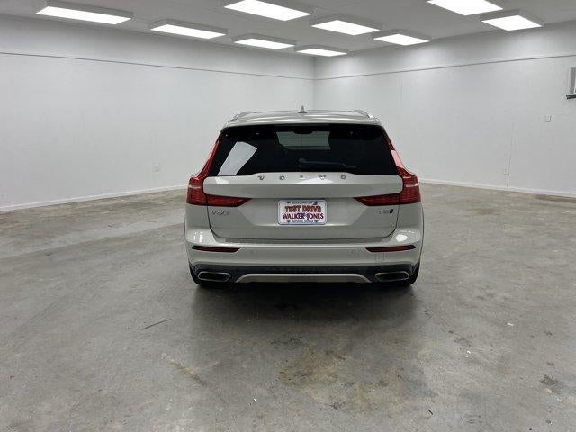 2020 Volvo V60 Cross Country Base