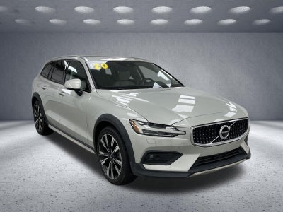 2020 Volvo V60 Cross Country Base