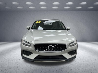 2020 Volvo V60 Cross Country Base