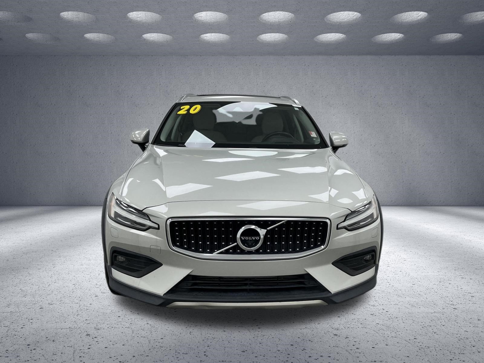 2020 Volvo V60 Cross Country Base